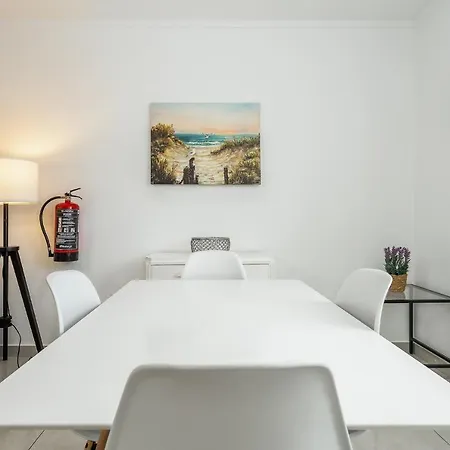 Wonderful Da Rocha Flat By Lovelystay Daire *