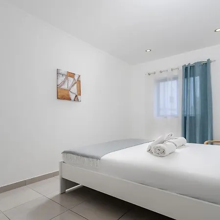 Wonderful Da Rocha Flat By Lovelystay Appartement