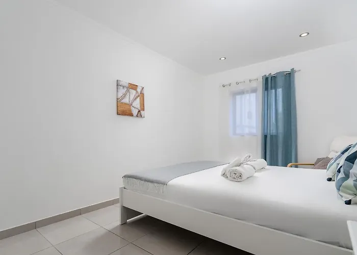 Wonderful Da Rocha Flat By Lovelystay Daire